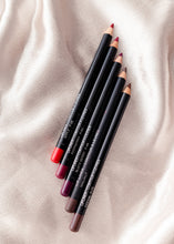 Load image into Gallery viewer, Lip Liner